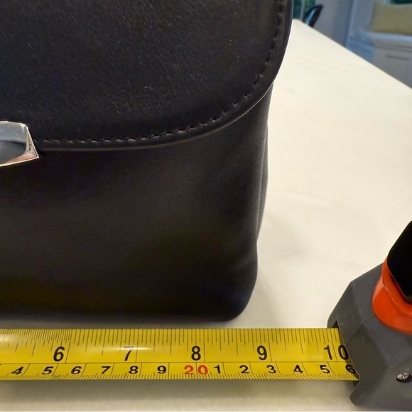 GODDAR Women’s European Black Leather Crossbody W/ Silver Accents - Picture 12 of 16